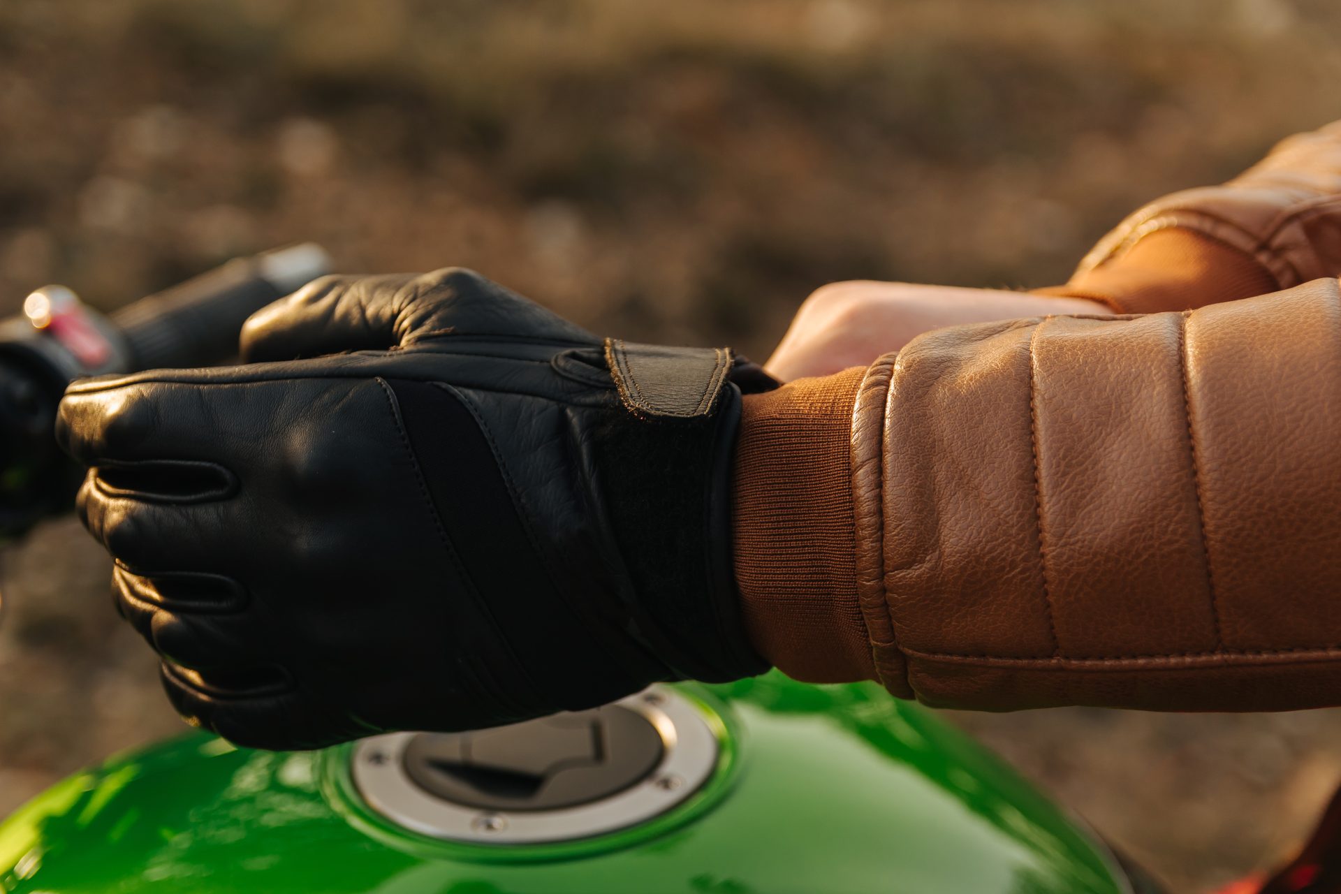 Vintage Driving Gloves - Feel The Power Of The Past! 