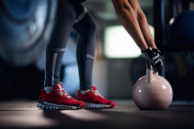 (TOP 10) Best Shoes For Squats And Deadlifts – Lift Safely